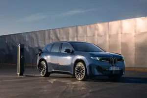 BMW iX3 40 nu vanaf 62.987 euro: tweede Neue Klasse-variant