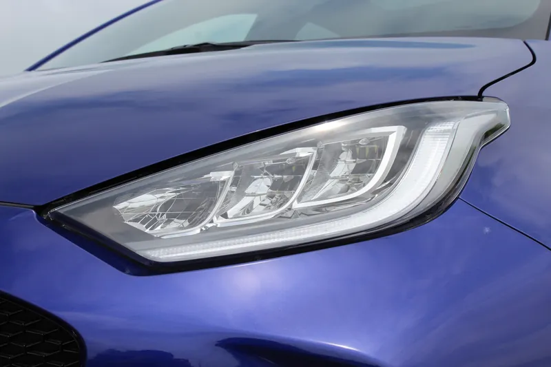 Vernieuwde Mazda2 Hybrid: de zuinigste compacte auto voor zakelijk en privé