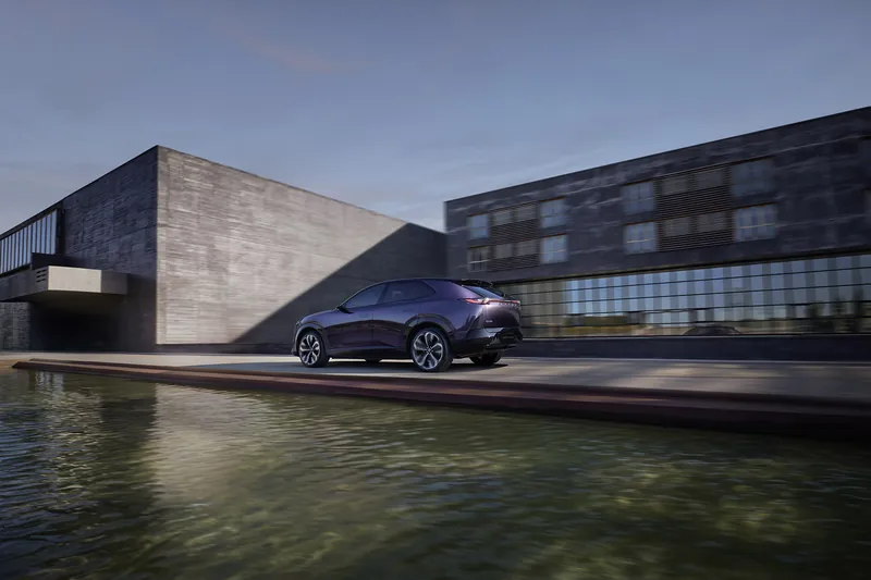 Mazda CX-6e: de volledig elektrische SUV die Kodo-design naar een nieuw tijdperk brengt