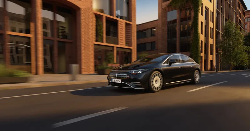 Mercedes-Benz vernieuwt EQS ingrijpend: 926 kilometer, 800V en steer-by-wire
