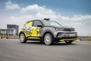 Opel Mokka GSE Rally: het nieuwe wapen voor elektrische rallysport onthuld
