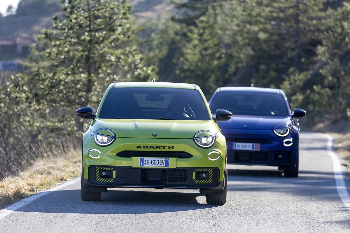 Abarth 600e interieur Sabelt stoelen
