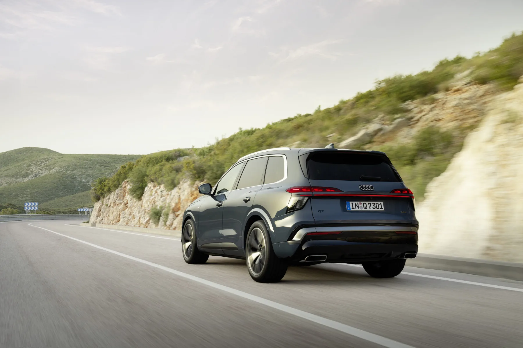 Nieuwe Audi Q7 achterkant met digitale verlichting