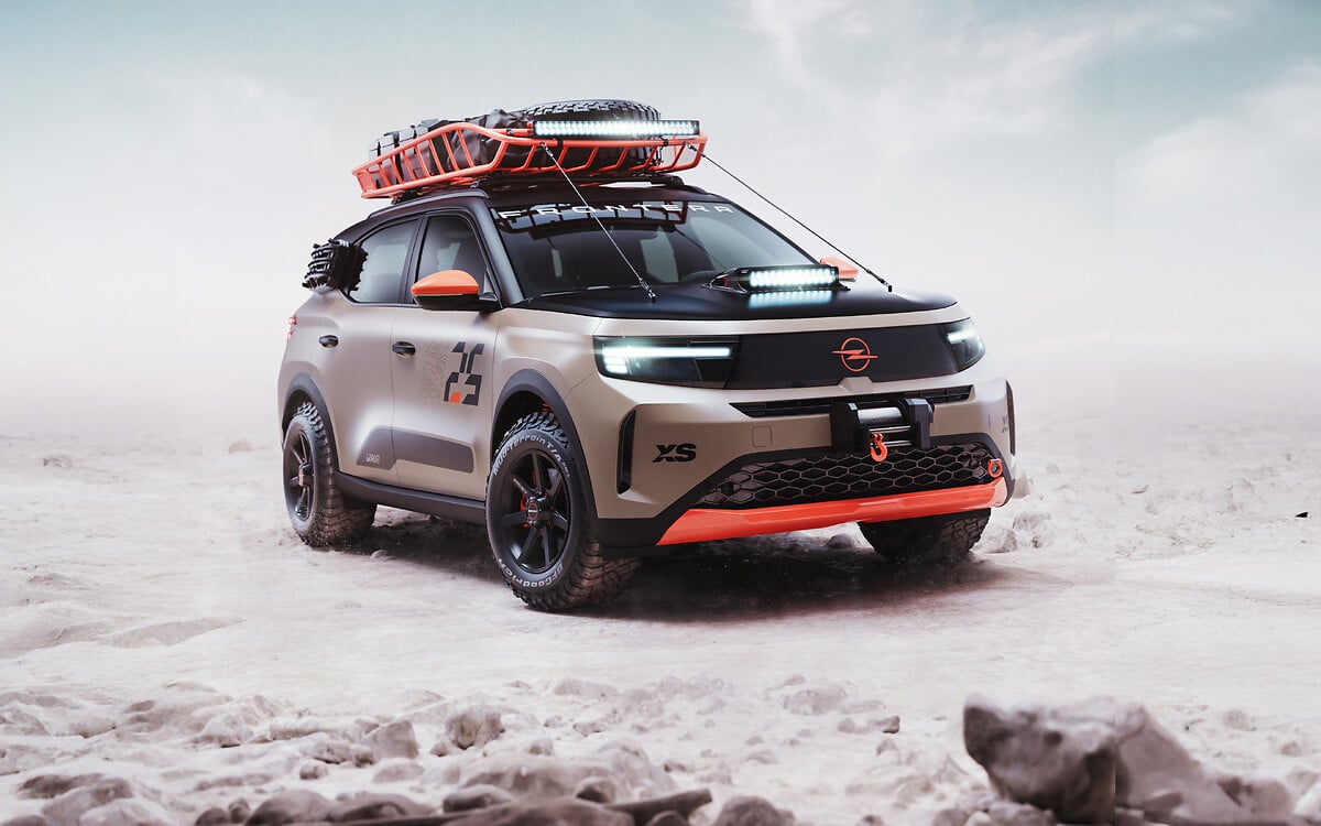 Opel Frontera GRAVEL achterkant uitrusting