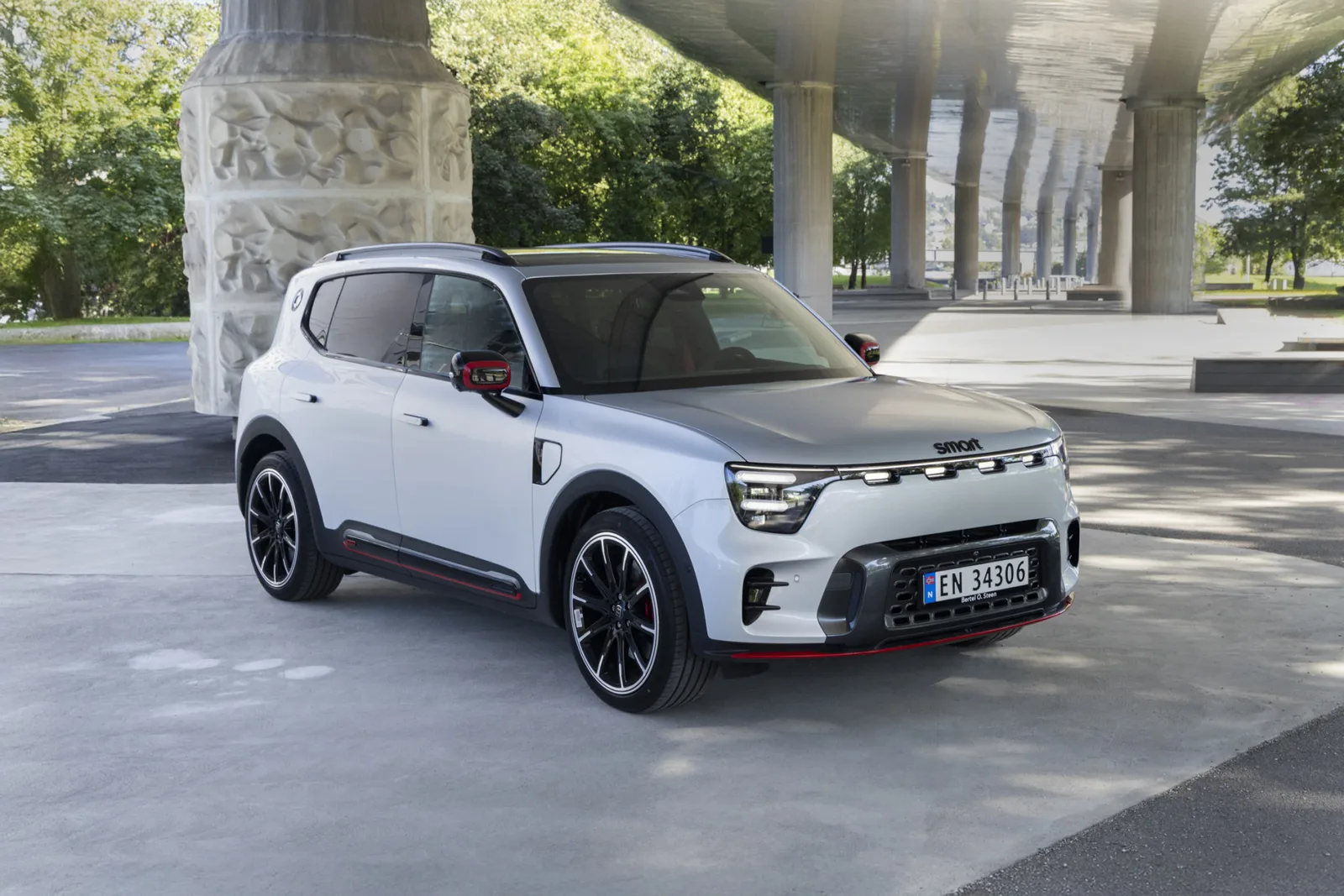 smart auto van het jaar noorwegen elektrische suv detail 3