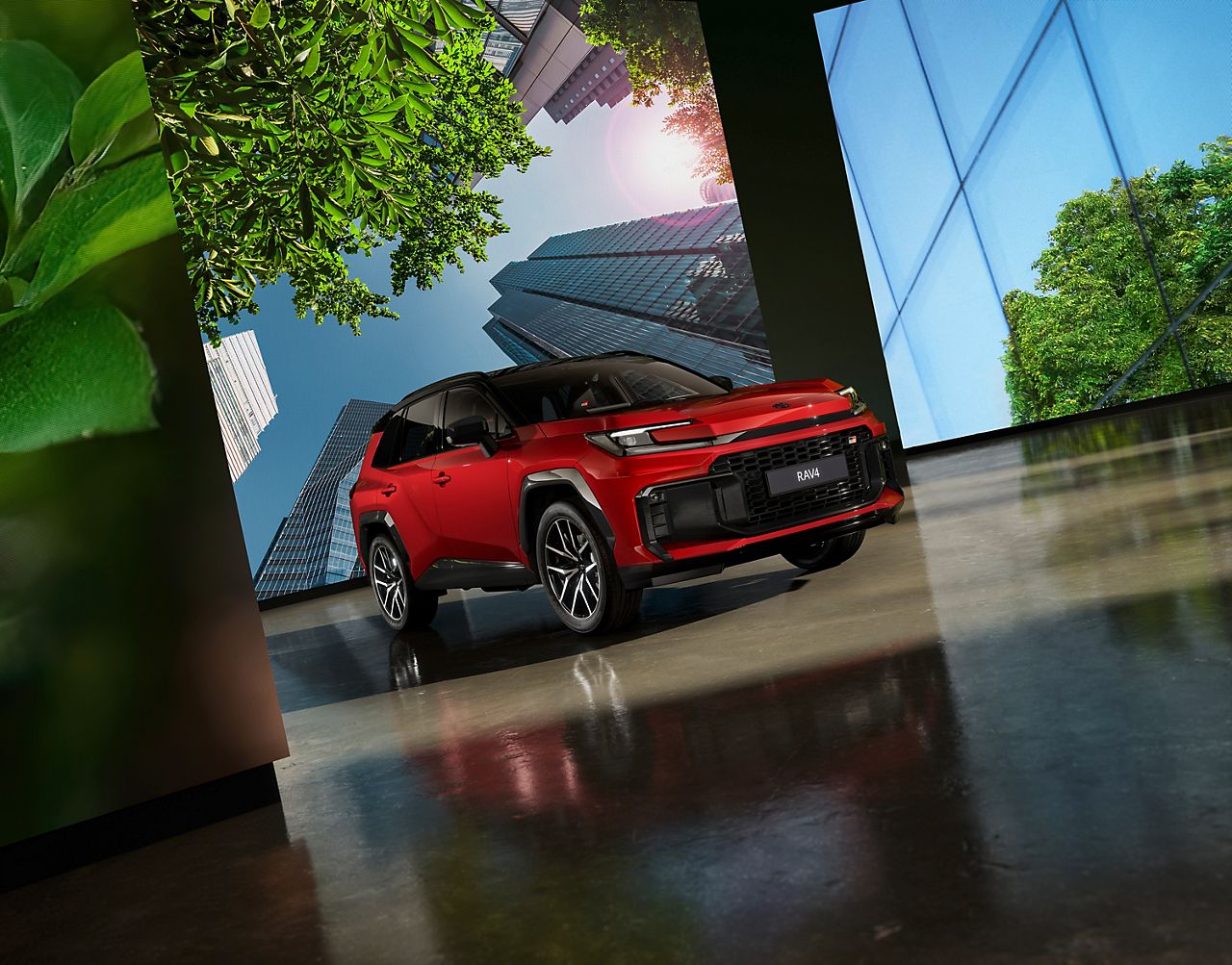 Toyota RAV4 laden plug-in hybrid 2026